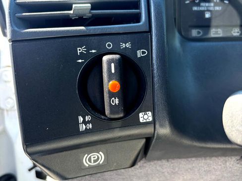 Used 1992 Mercedes-Benz 500 SL image 5