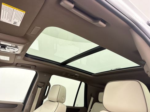 Used 2026 GMC Yukon Denali w/ Sun & Power Step Package image 15