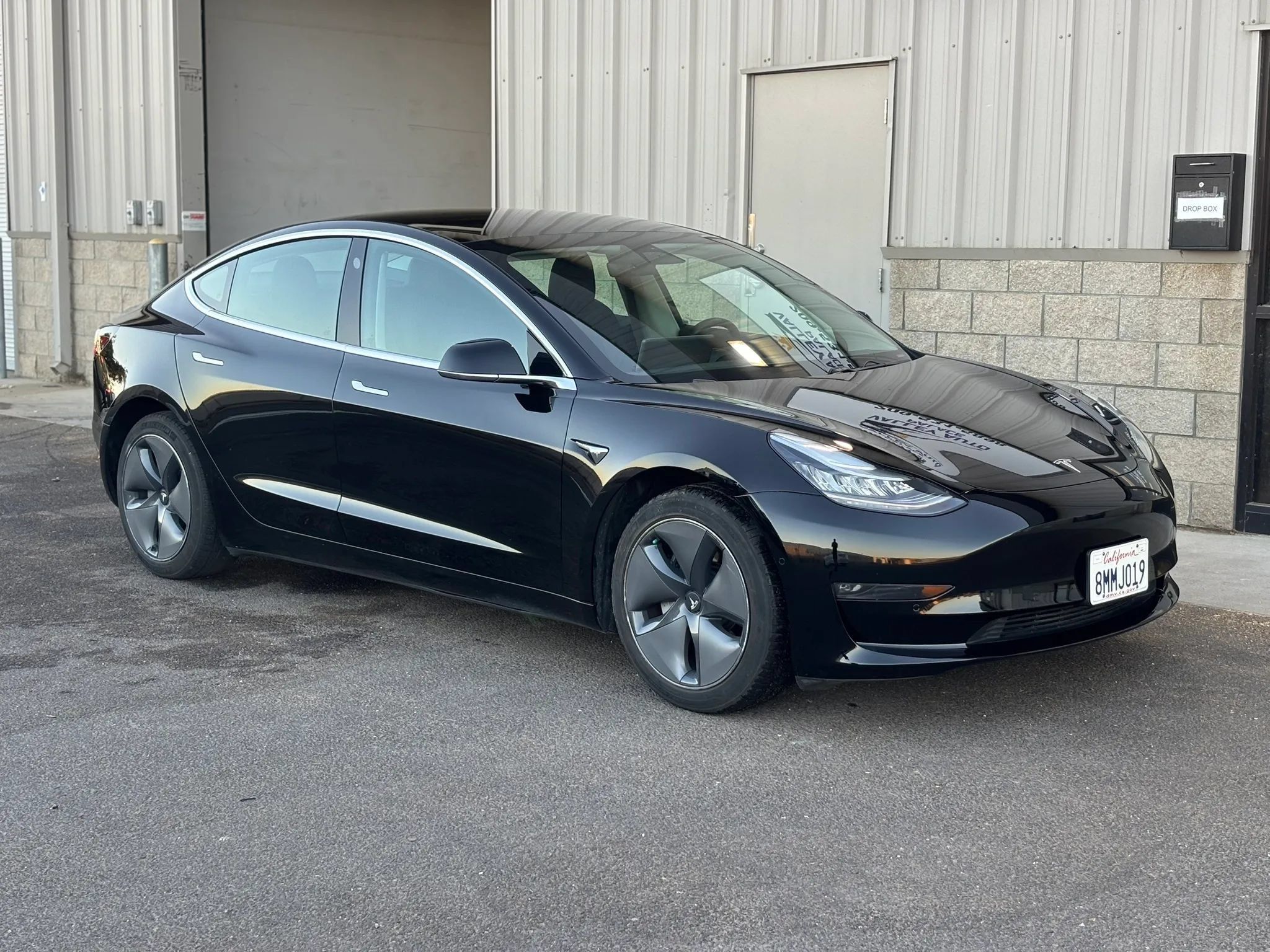 Used 2019 Tesla Model 3 Long Range AWD/4WD image 2