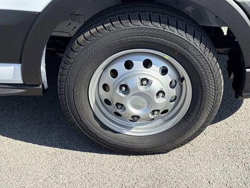 New 2026 Ford Transit 250 148 Medium Roof RWD image 9
