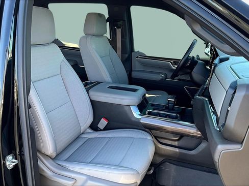 Used 2022 Chevrolet Silverado 1500 RST image 30