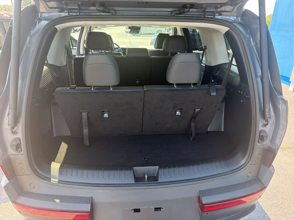 Used 2026 Hyundai Santa Fe SEL FWD image 11