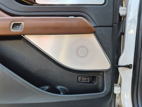 Used 2021 Lincoln Aviator Reserve w/ Equipment Group 202A AWD/4WD image 15