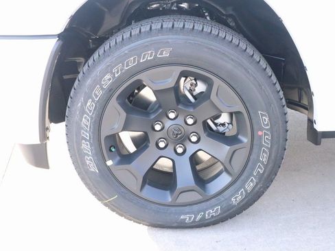 New 2026 RAM 1500 Big Horn AWD/4WD image 18