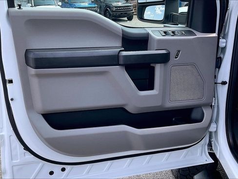 Used 2018 Ford F250 XL w/ Power Equipment Group AWD/4WD image 23