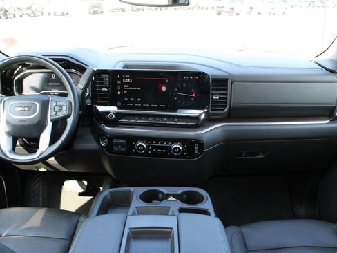 Used 2025 GMC Sierra 1500 SLT RWD image 7