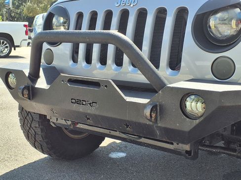 Used 2013 Jeep Wrangler Rubicon w/ PWR Convenience Group AWD/4WD image 29