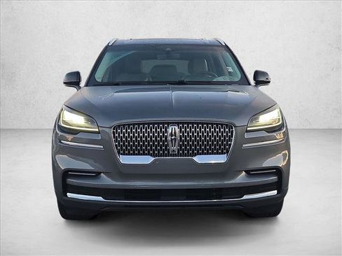 Used 2023 Lincoln Aviator Reserve RWD image 2