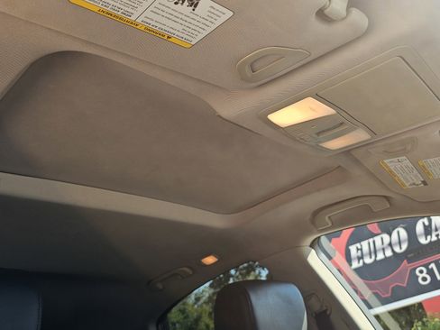 Used 2017 INFINITI QX70 2WD w/ Premium Package image 36