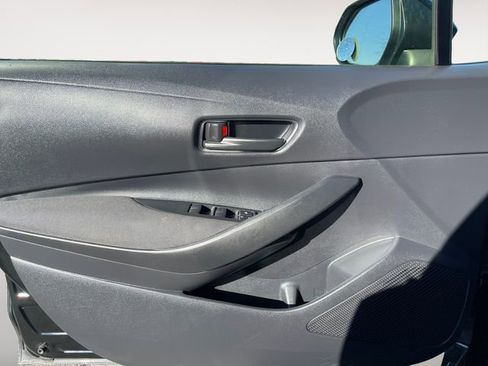 Used 2023 Toyota Corolla LE image 24