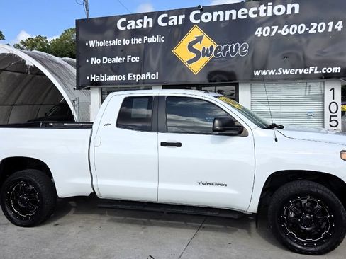 Used 2018 Toyota Tundra SR5 w/ SR5 Upgrade Package AWD/4WD image 5