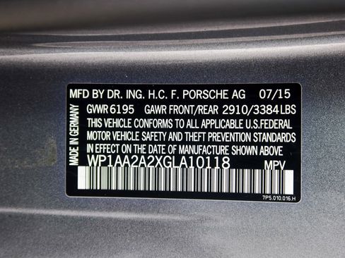 Used 2016 Porsche Cayenne S w/ Premium Package AWD/4WD image 9