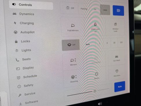 Used 2018 Tesla Model 3 Long Range image 23