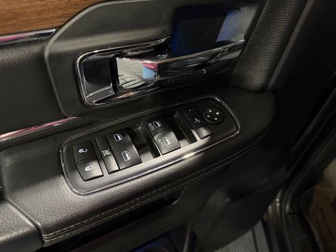 Used 2017 RAM 2500 Laramie image 12