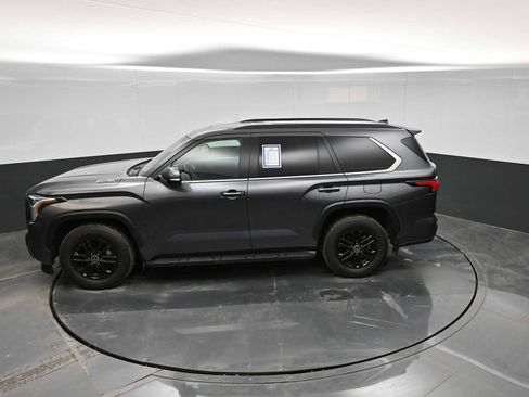 Used 2024 Toyota Sequoia SR5 image 27