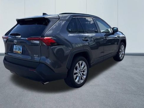 Used 2021 Toyota RAV4 XLE Premium AWD/4WD image 6