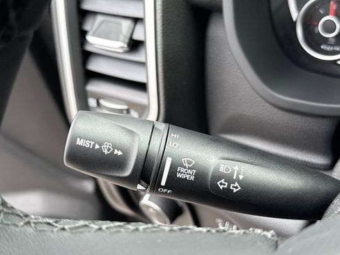 New 2026 RAM 3500 Big Horn AWD/4WD image 31