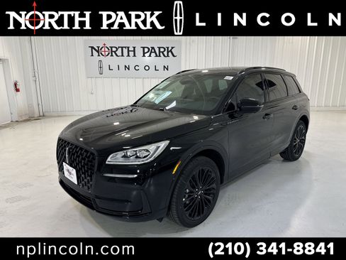 New 2026 Lincoln Corsair Reserve w/ Jet Appearance Package image 1