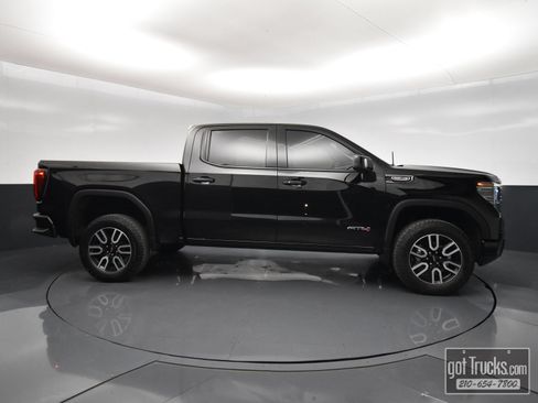 Used 2024 GMC Sierra 1500 AT4 w/ AT4 Preferred Package AWD/4WD image 51