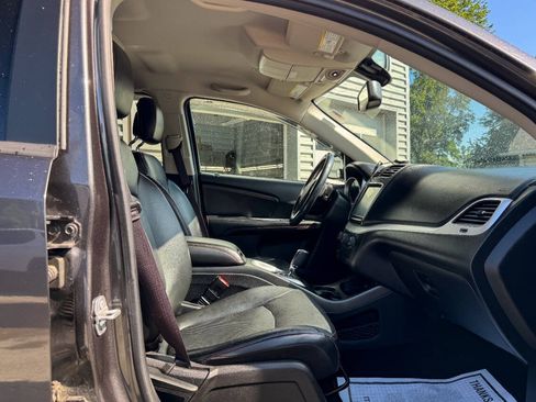 Used 2018 Dodge Journey GT w/ Driver Convenience Group AWD/4WD image 10