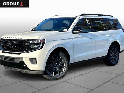 New 2025 Ford Expedition Platinum w/ Stealth Performance Package