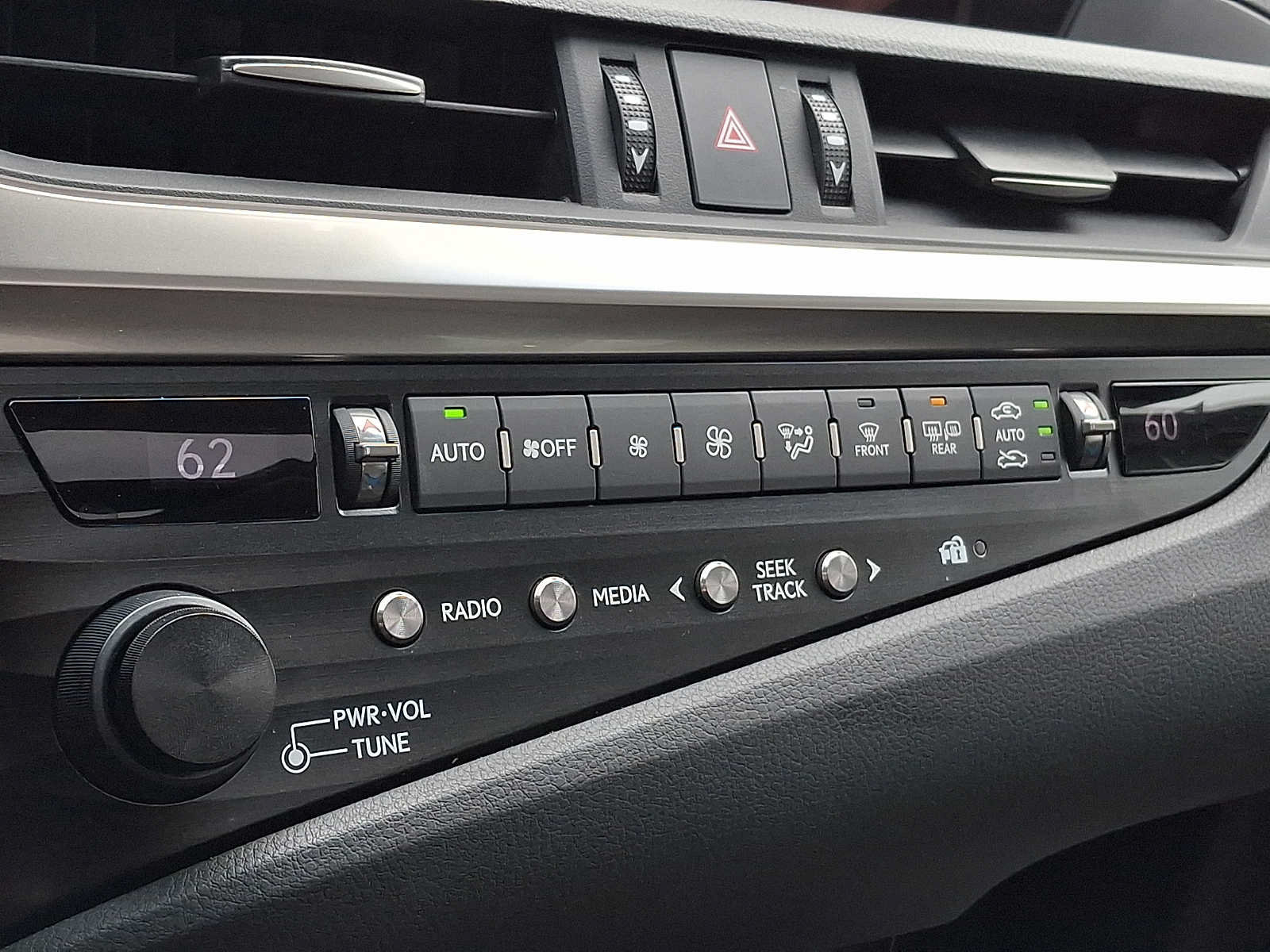 Used 2019 Lexus ES 350 Ultra Luxury w/ Accessory Package 2 FWD image 14