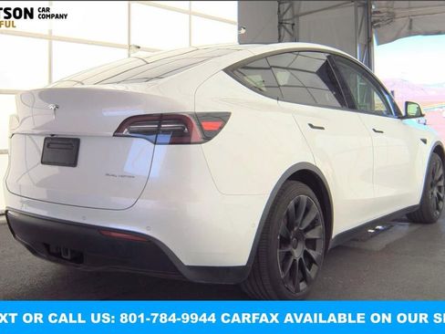 Used 2021 Tesla Model Y Long Range image 3
