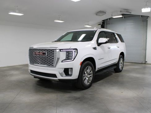 Used 2023 GMC Yukon Denali image 4