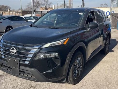 Used 2025 Nissan Rogue S image 7