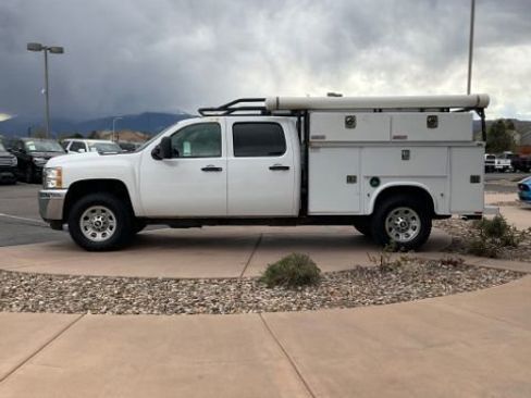 Used 2014 Chevrolet Silverado 3500 W/T w/ Snow Plow Prep Package AWD/4WD image 5