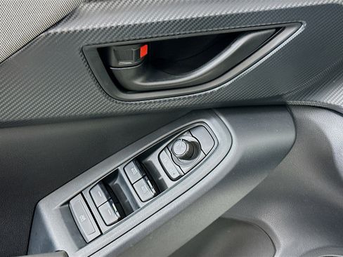 Used 2024 Subaru Crosstrek 2.0i Premium image 15