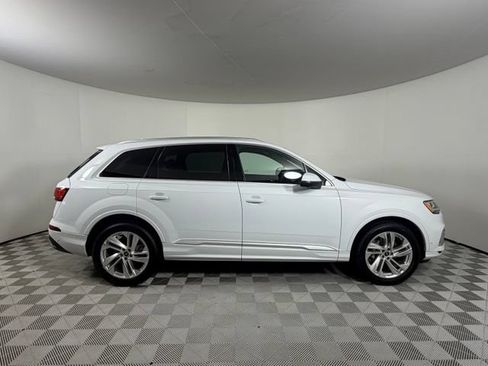 Certified 2023 Audi Q7 2.0T Premium Plus w/ Convenience Package AWD/4WD image 9