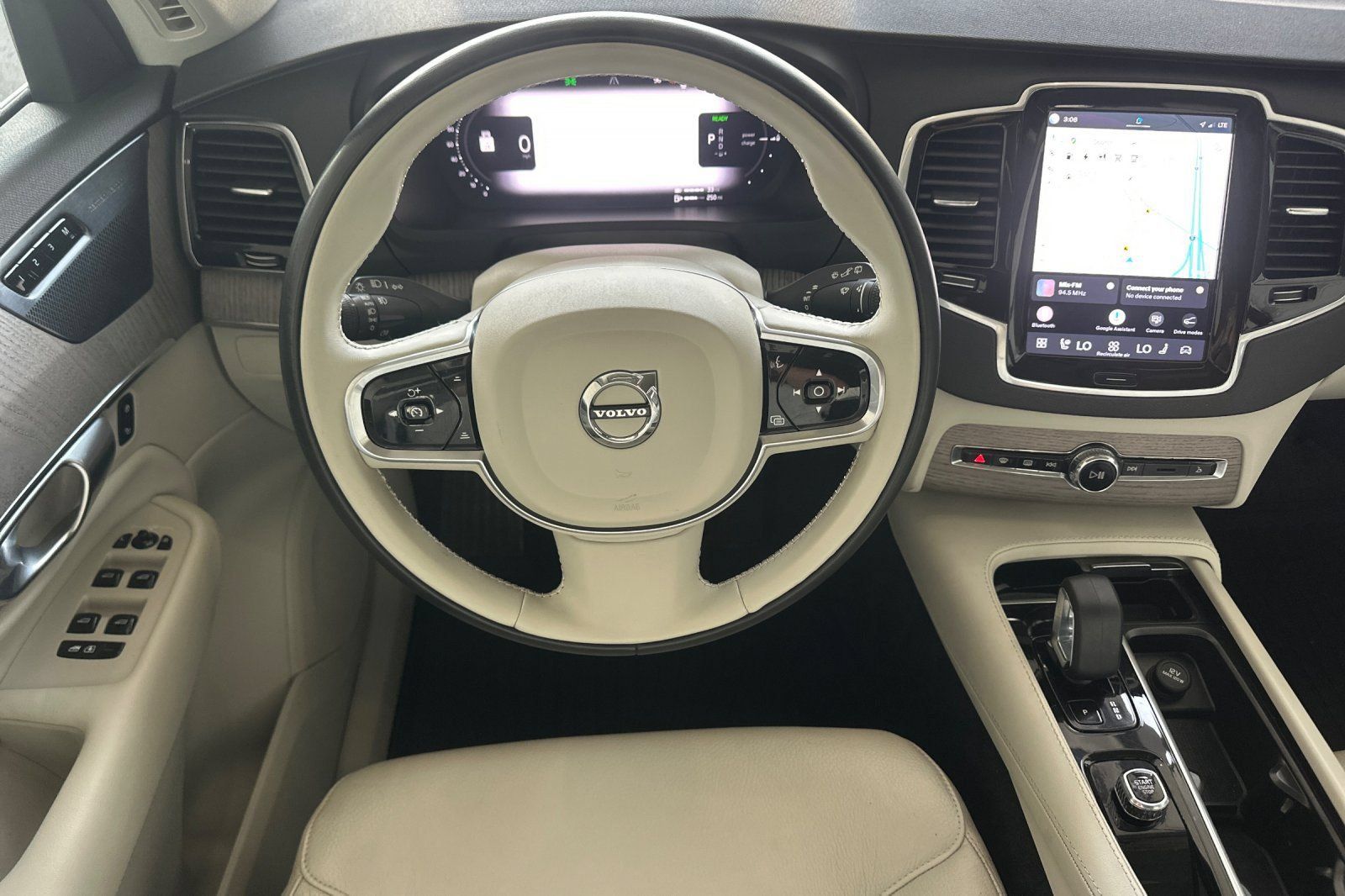 Used 2023 Volvo XC90 T8 Plus AWD/4WD image 15