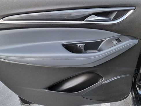 Used 2022 Buick Enclave Premium image 52