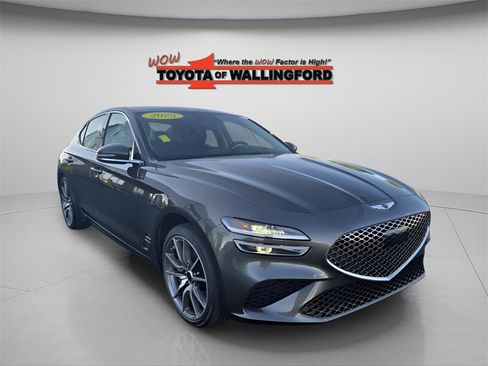 Used 2025 Genesis G70 2.5T image 3
