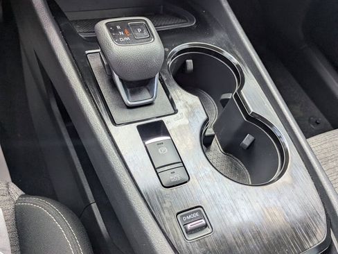 Used 2023 Nissan Rogue SV FWD image 14