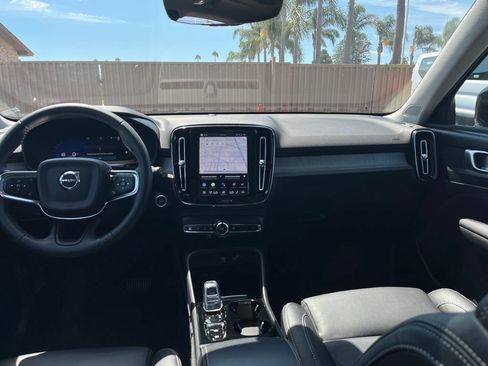 Used 2023 Volvo XC40 B5 Plus w/ Driver Assist Package AWD/4WD image 12