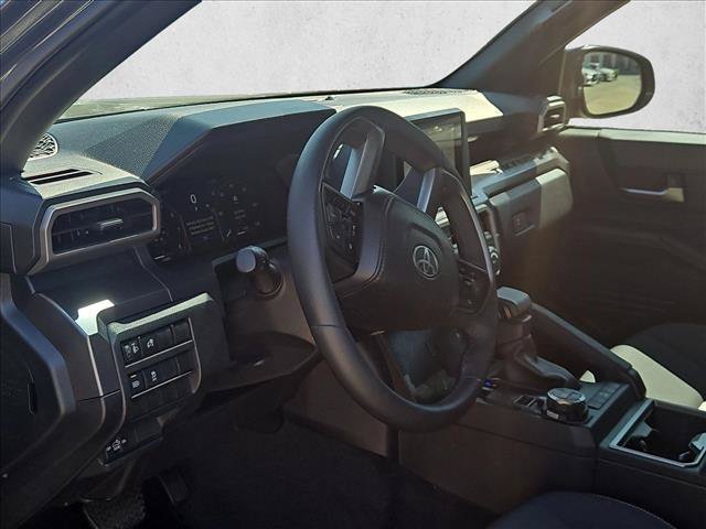 Used 2025 Toyota Tacoma TRD Off-Road AWD/4WD image 9