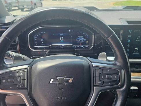 Used 2022 Chevrolet Silverado 1500 LT Trail Boss w/ LT Trail Boss Premium Package AWD/4WD image 14