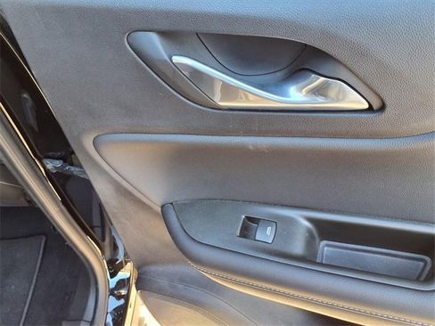 Used 2023 Chevrolet Blazer LT image 23