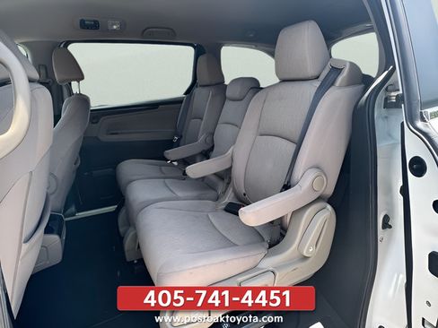 Used 2019 Honda Odyssey EX image 28