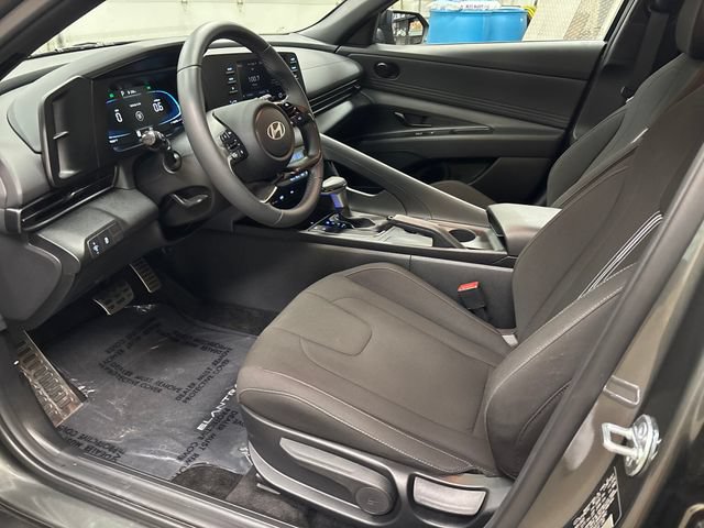Certified 2026 Hyundai Elantra Sport w/ Cargo Package FWD image 11