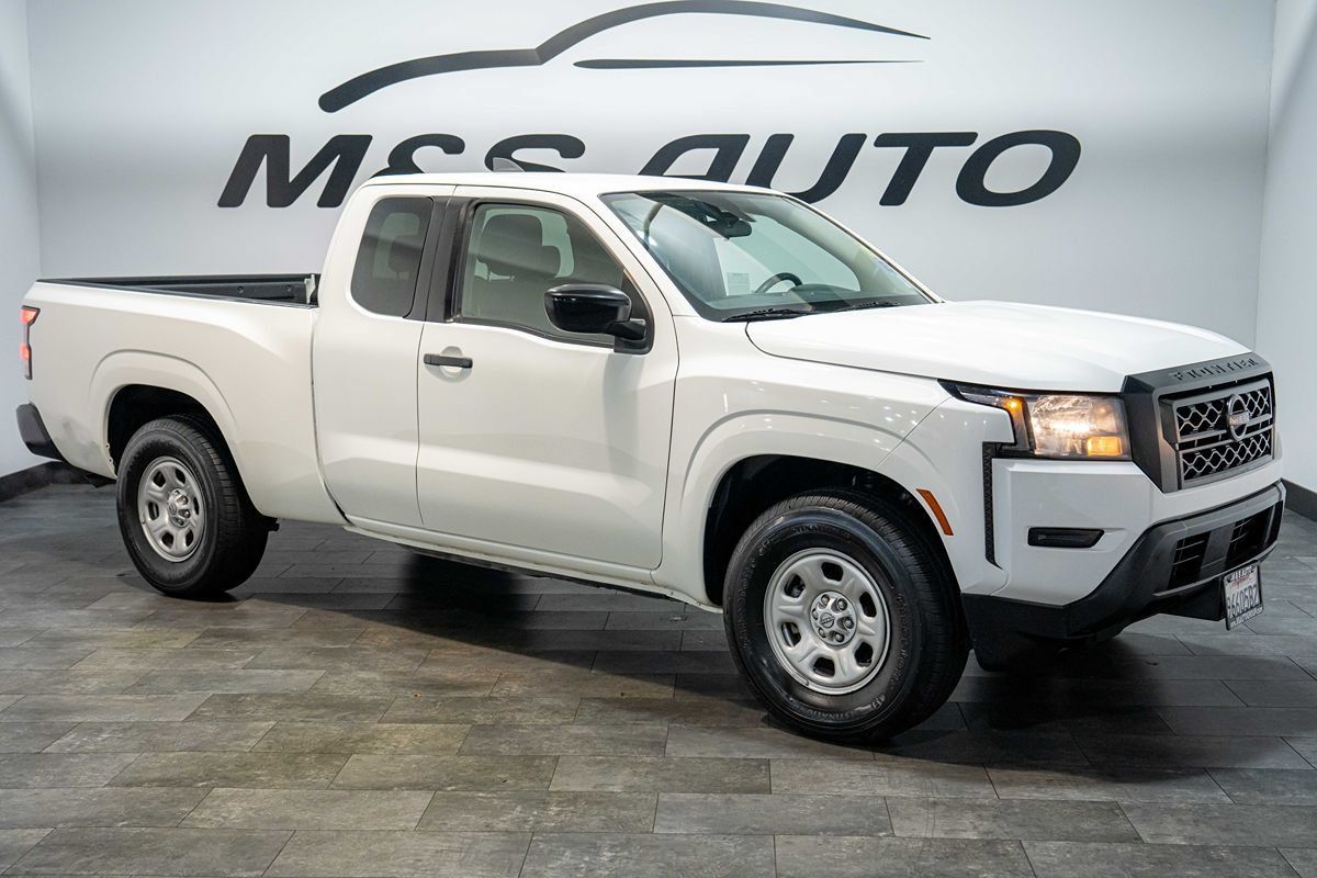 Used 2022 Nissan Frontier S w/ Technology Package RWD image 16
