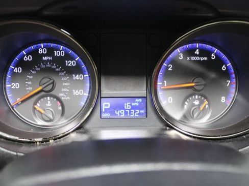Used 2011 Hyundai Genesis 3.8 RWD image 19