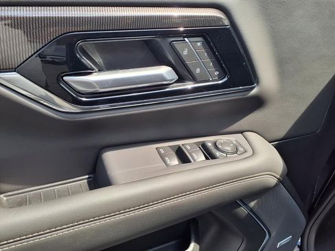 New 2026 GMC Yukon XL Elevation w/ Elevation Premium Package image 11