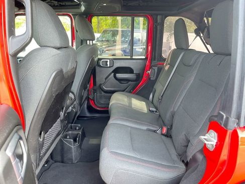 Used 2024 Jeep Wrangler Unlimited Rubicon w/ Convenience Group image 72