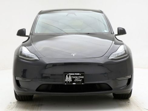 Used 2024 Tesla Model Y Long Range image 4
