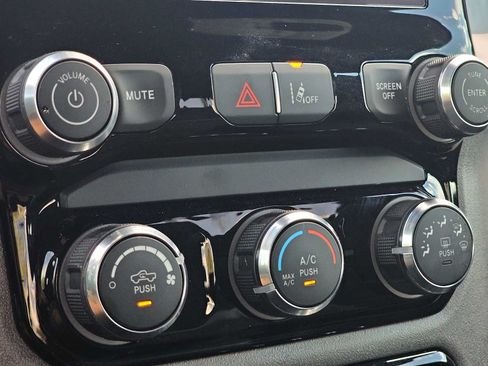 Used 2026 RAM 1500 Express RWD image 29