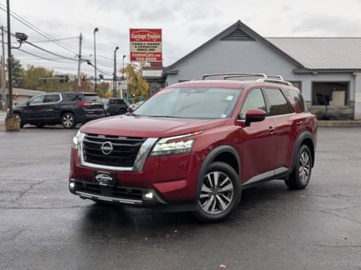 Used 2022 Nissan Pathfinder SL