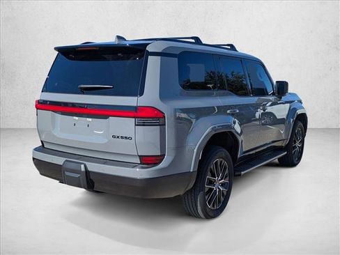 Used 2025 Lexus GX 550 image 5